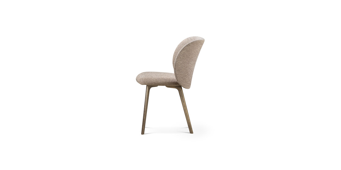 Hillary Chair