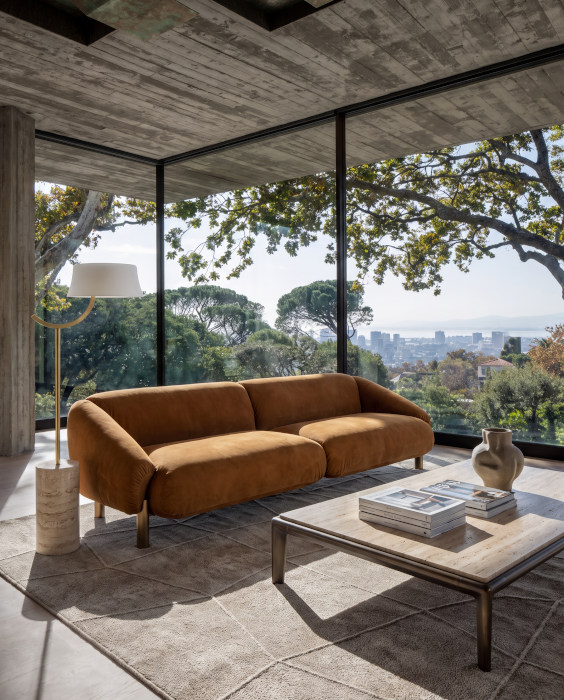 Flo Sofa