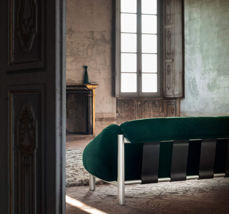 Flo Sofa