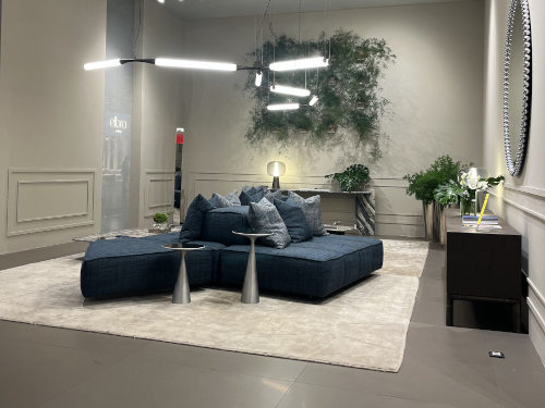 Settebello sofa - Ypsilon suspension lamp - Cono side tables - Cards coffee table and console