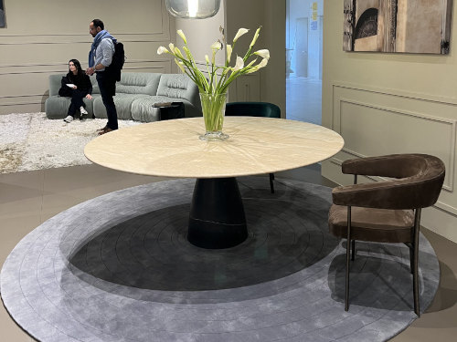 Lancillotto Dining Table - Dusk Dawn Suspension 3 Lamps - Katana Large Dining Chair - Dune Round Rugs