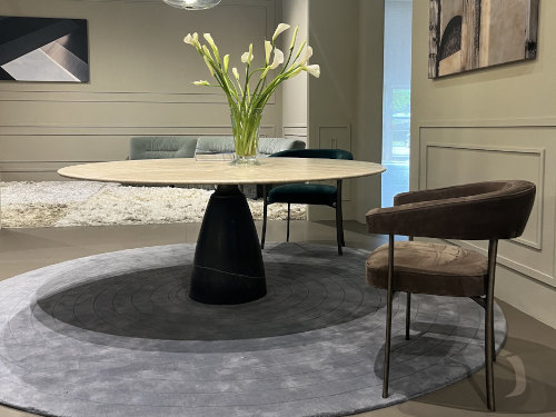 Lancillotto Dining Table - Dusk Dawn Suspension 3 Lamps - Katana Large Dining Chair - Dune Round Rugs