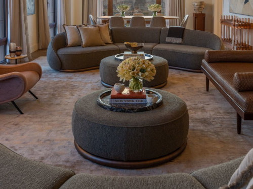 Abbracci sofas and Abbracci Ottomans